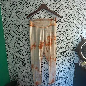 Balance Athletica Oasis Mango Tiedye XL Leggings